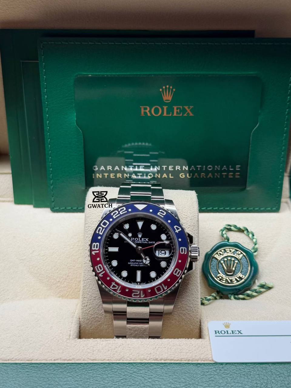 Rolex GMT-Master II "Pepsi" 126710BLRO